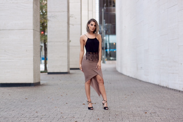 Female model photo shoot of _Courtnee in Downtown Houston, Tx