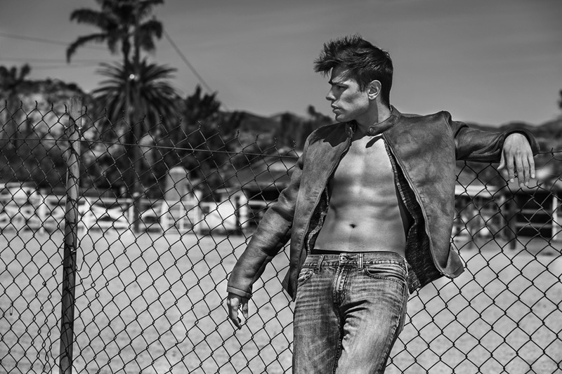 Male model photo shoot of Bry Cruz