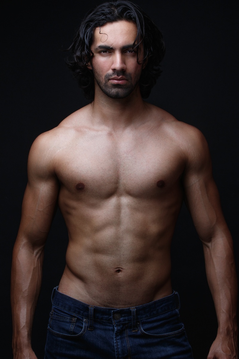 Male model photo shoot of TJ Krishnan