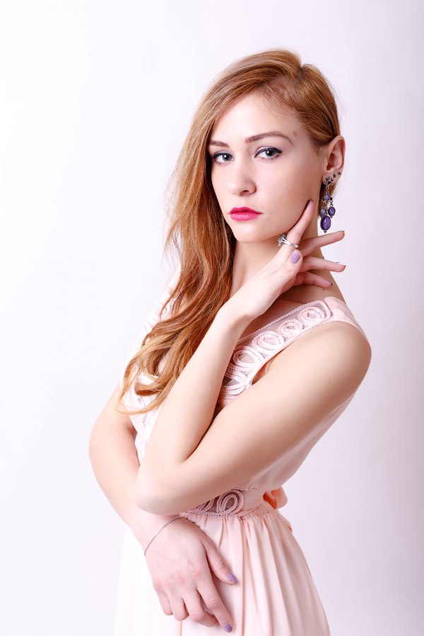 Female model photo shoot of alex_expl