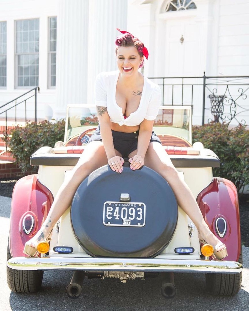 Female model photo shoot of Harley Parsons