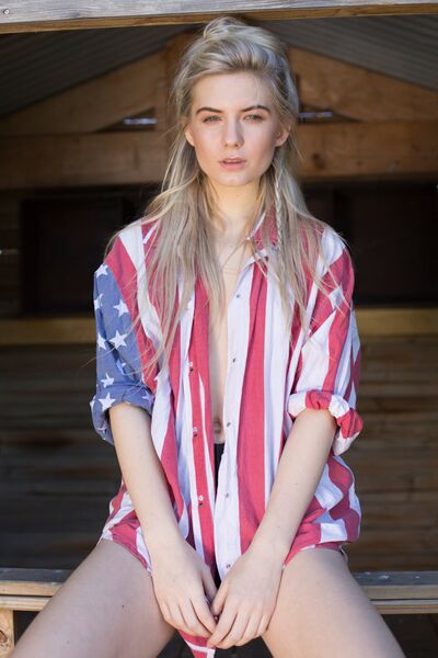 Female model photo shoot of Rhea Vine HMUA