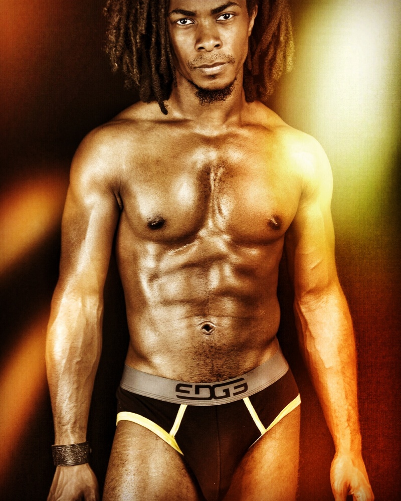 Male model photo shoot of Demetrius Washington by seamod