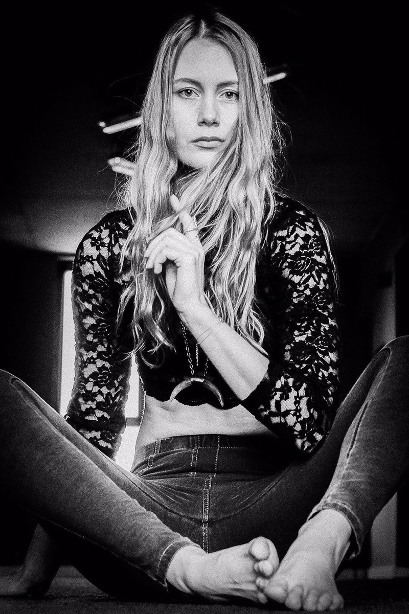 Female model photo shoot of ShakiraMonique