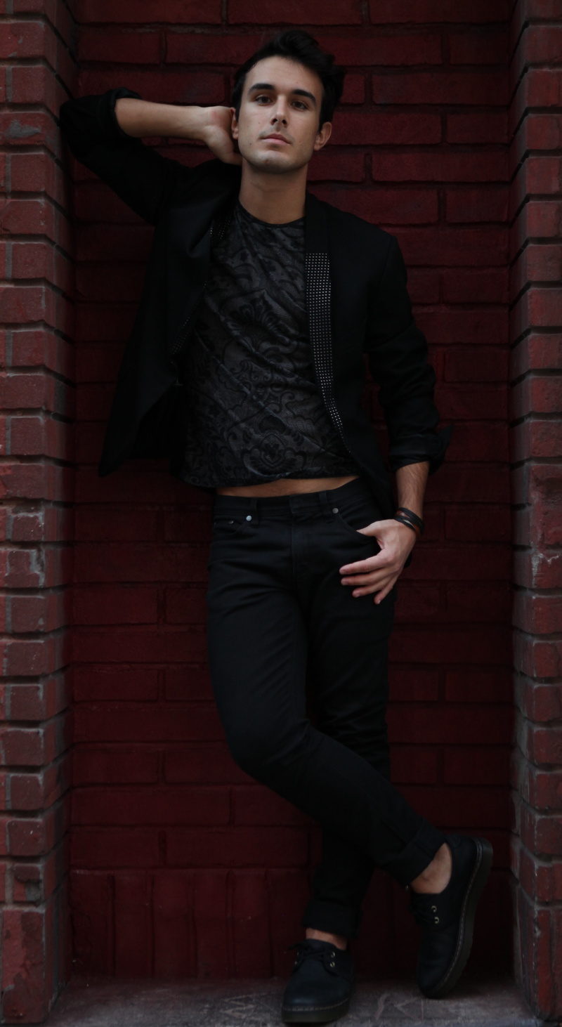Male model photo shoot of Gianmarco Colucci
