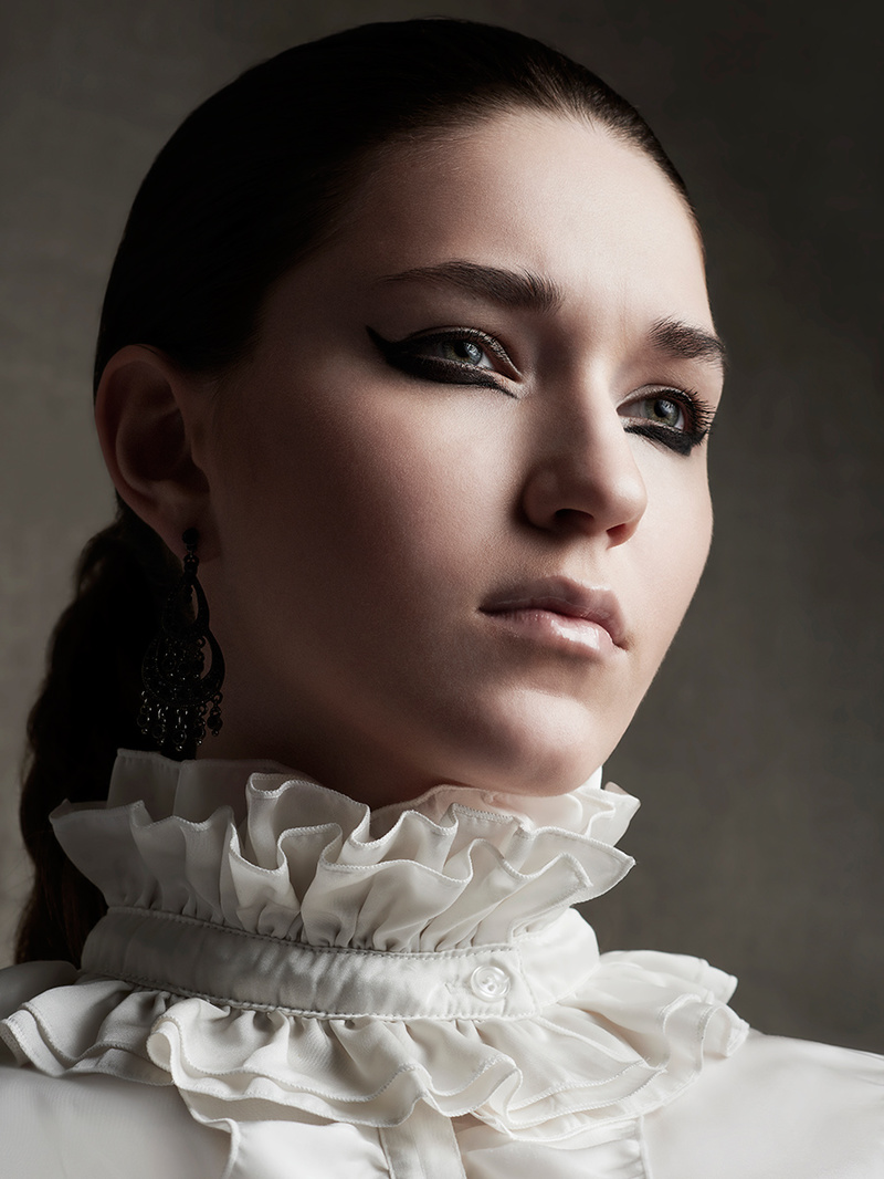 Female model photo shoot of lisapavlova in Moscow, Russia