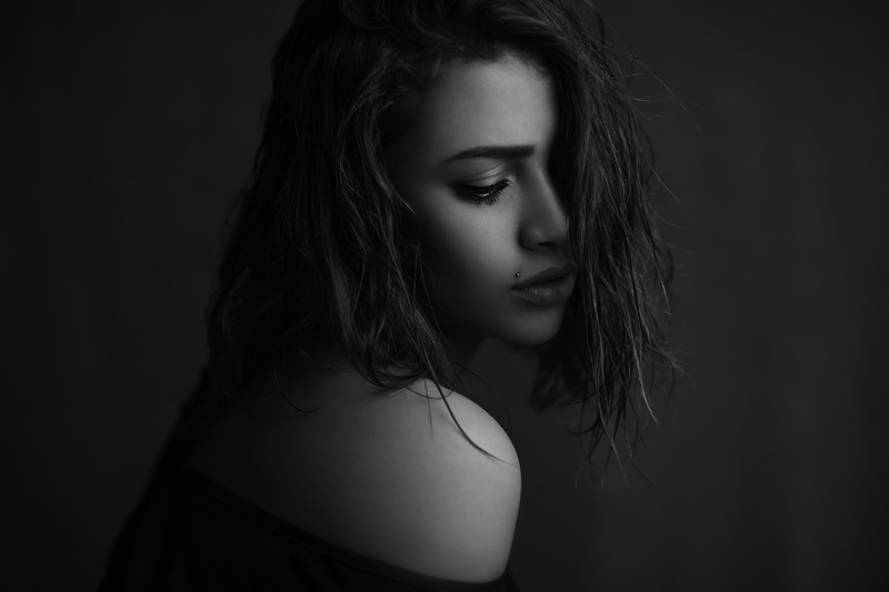 Female model photo shoot of Amani AlShaali in dubai