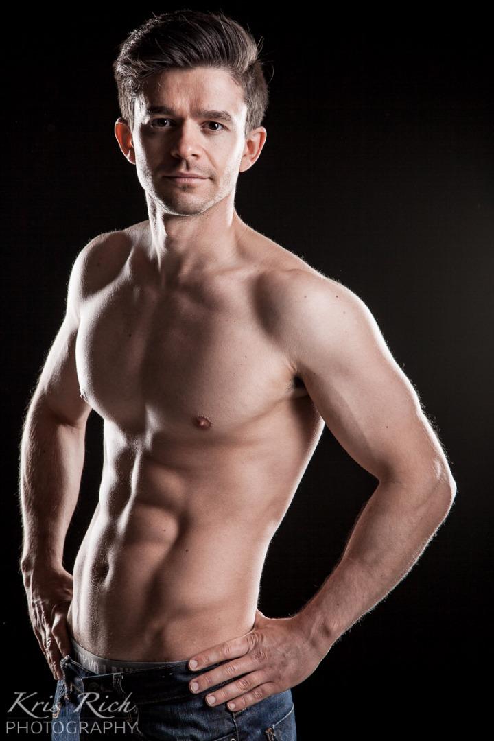 Male model photo shoot of Markus Laximus