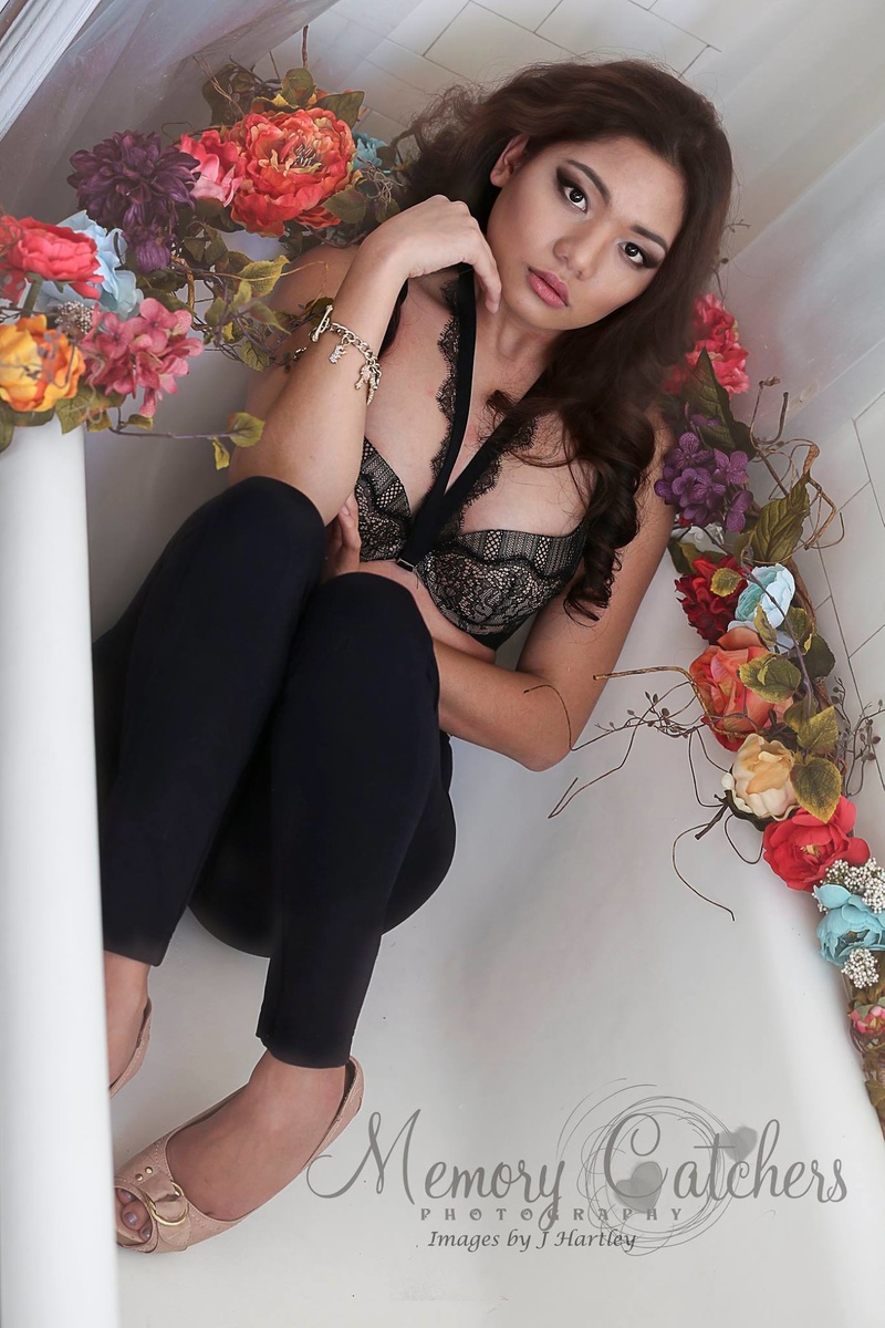 Female model photo shoot of Myrhon G