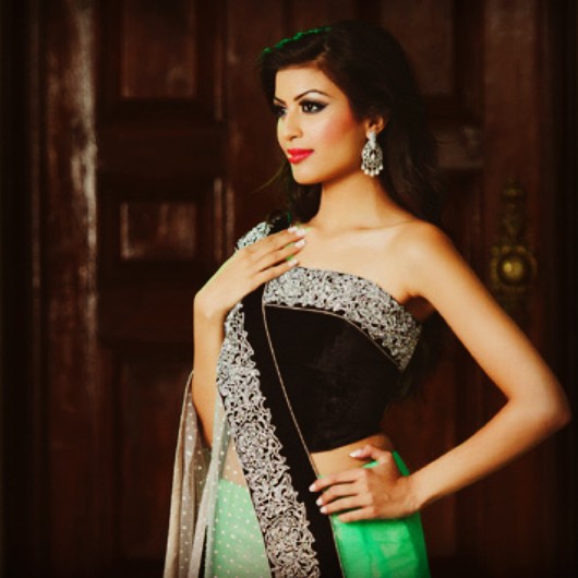 Female model photo shoot of Sim Sandhu
