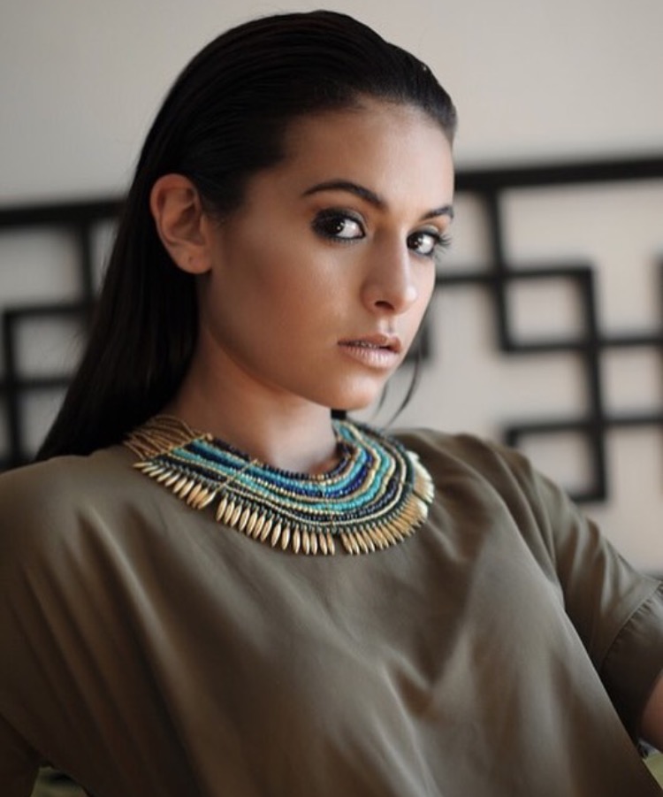 Female model photo shoot of Aaliyah Abarzua
