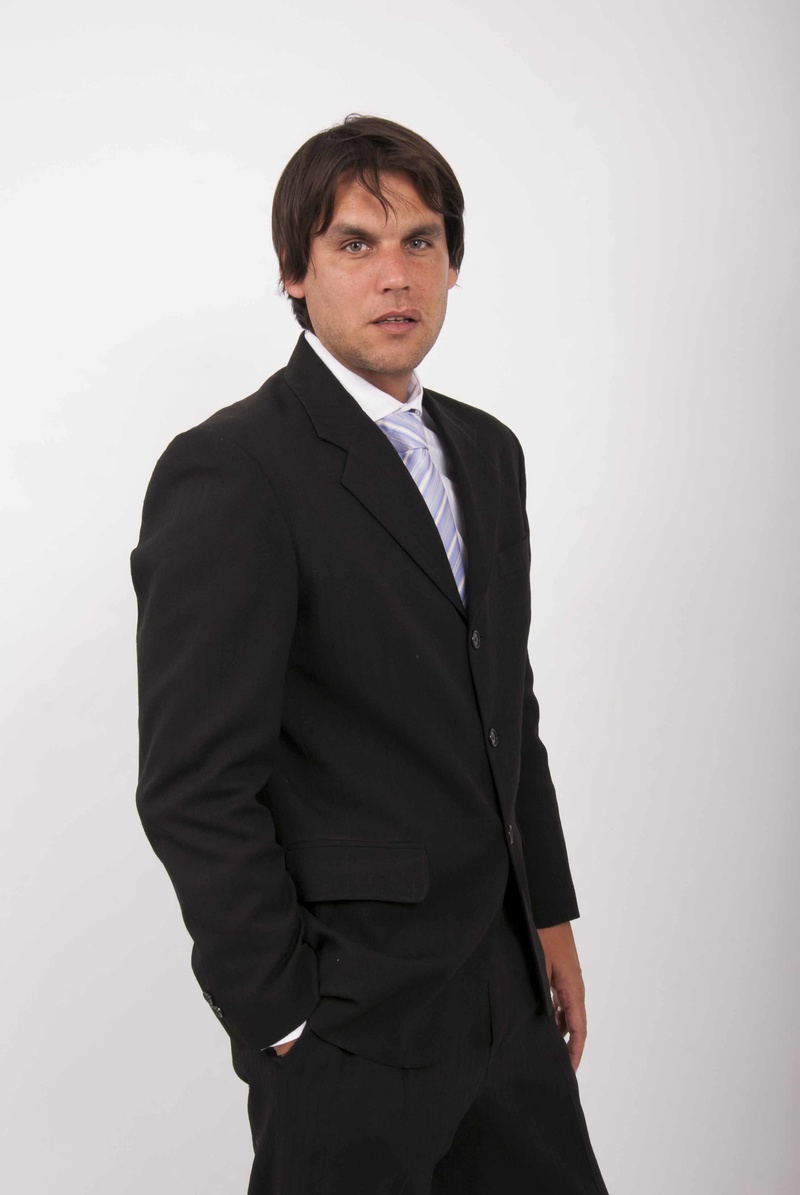 Male model photo shoot of Esteban Blanco