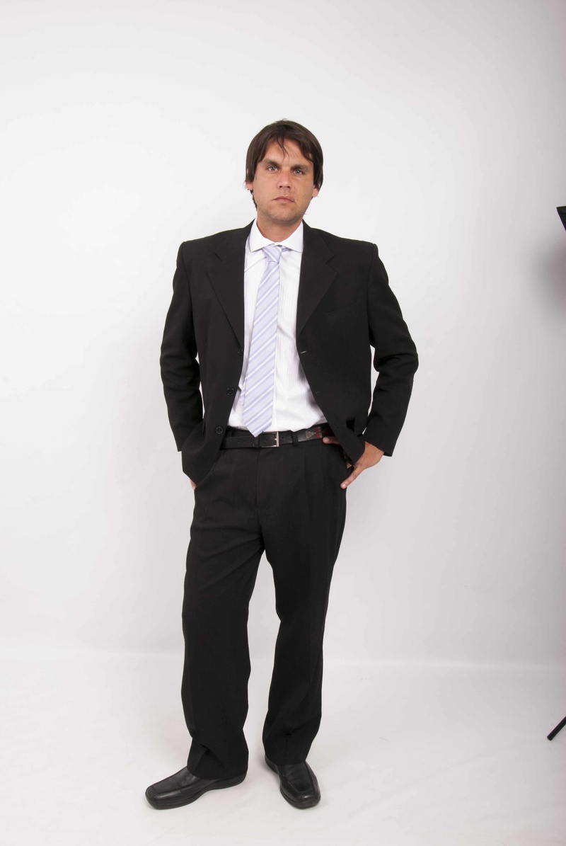 Male model photo shoot of Esteban Blanco