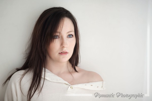 Female model photo shoot of mimibee
