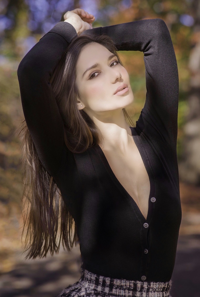 Female model photo shoot of Anastasiya Z