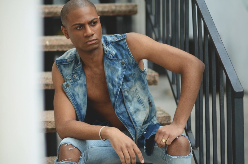 Male model photo shoot of DraykeShannon