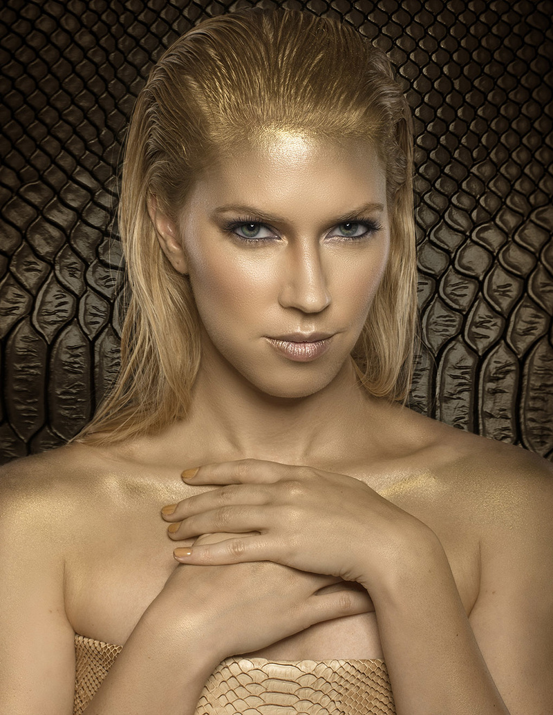 Female model photo shoot of Elizabeth Parker Studio and Keetin, hair styled by beautyxsophierose