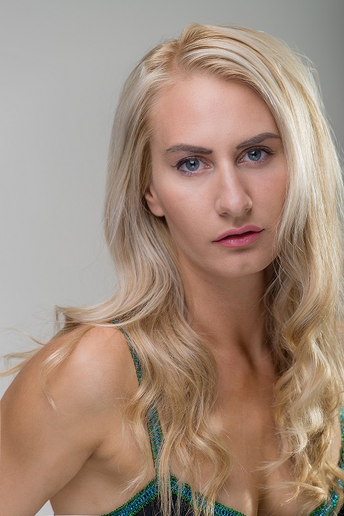 Female model photo shoot of Veronica Camaioni