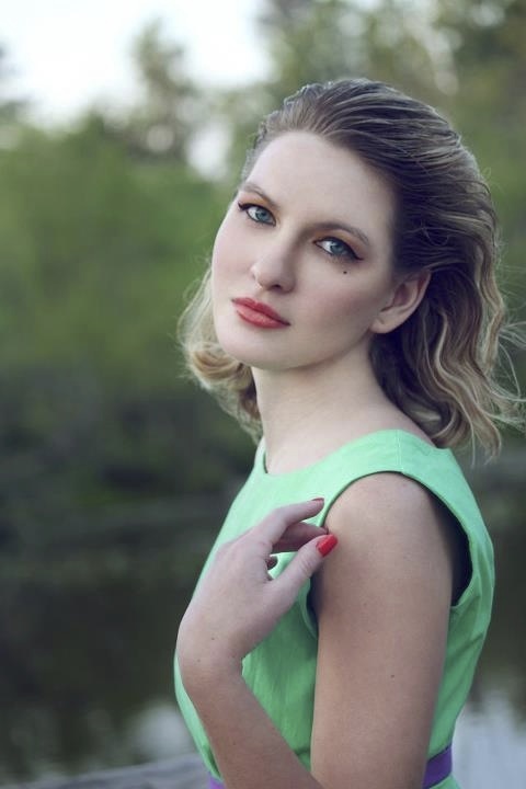 Female model photo shoot of Vixie Rose