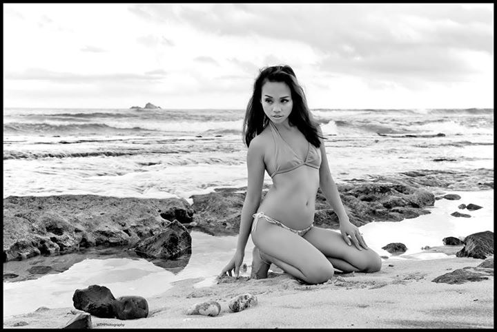 Female model photo shoot of Miss Samar