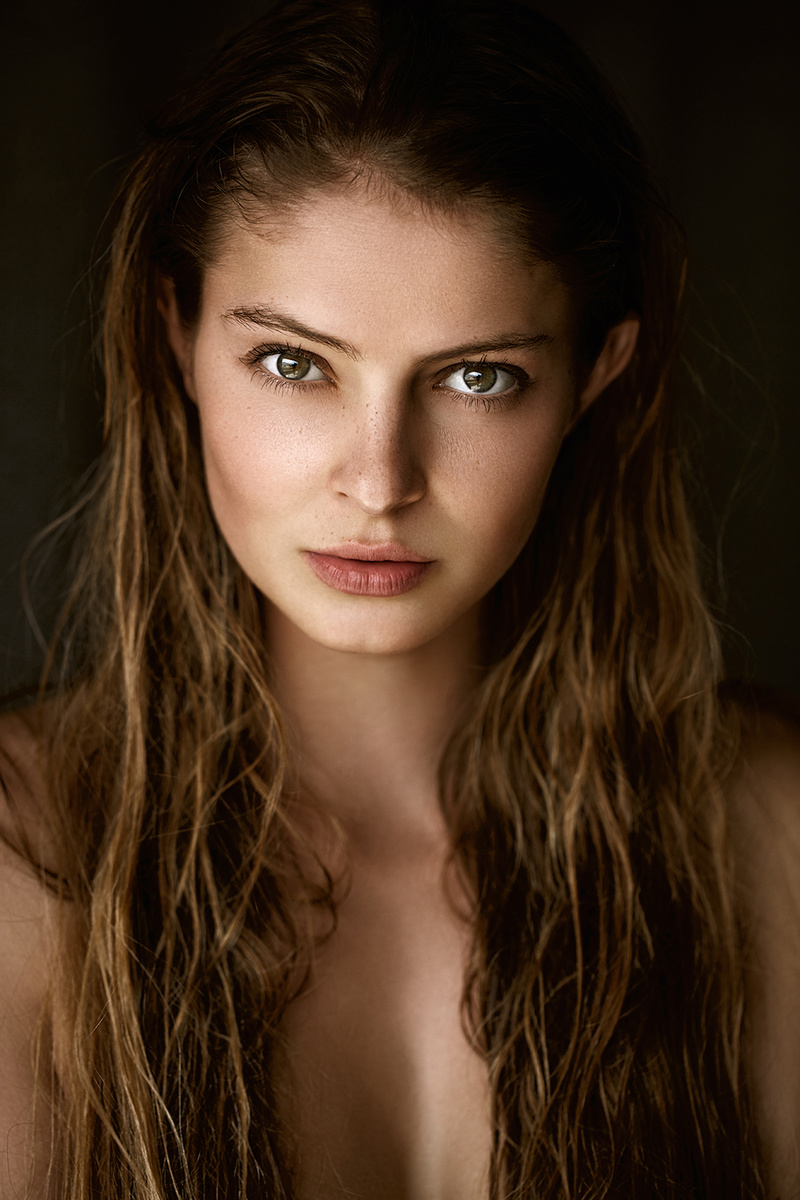 Female model photo shoot of daria kuchuk by jpbloch