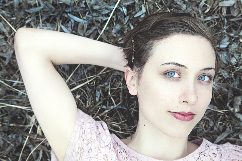 Female model photo shoot of roseblush