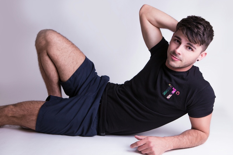 Male model photo shoot of Simon Warren