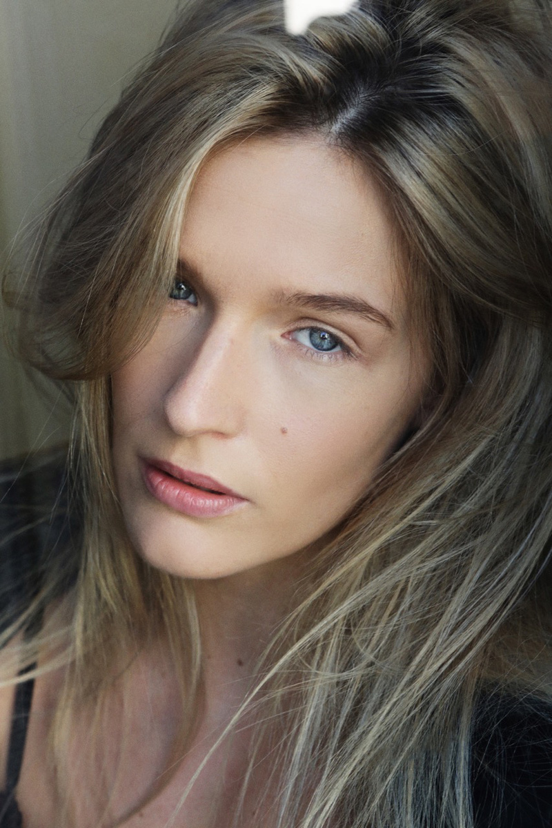 Female model photo shoot of MarieVigr