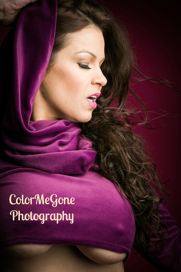 Female model photo shoot of Jaded Dawn in Kansas City