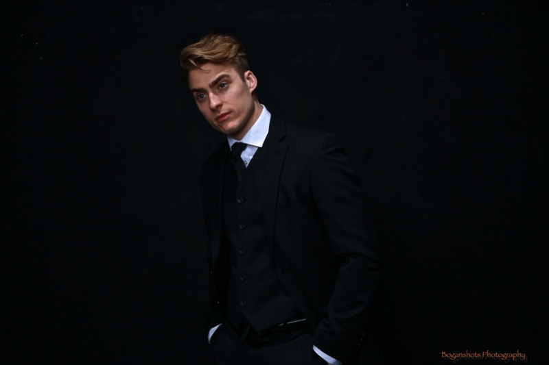 Male model photo shoot of Jonathan E