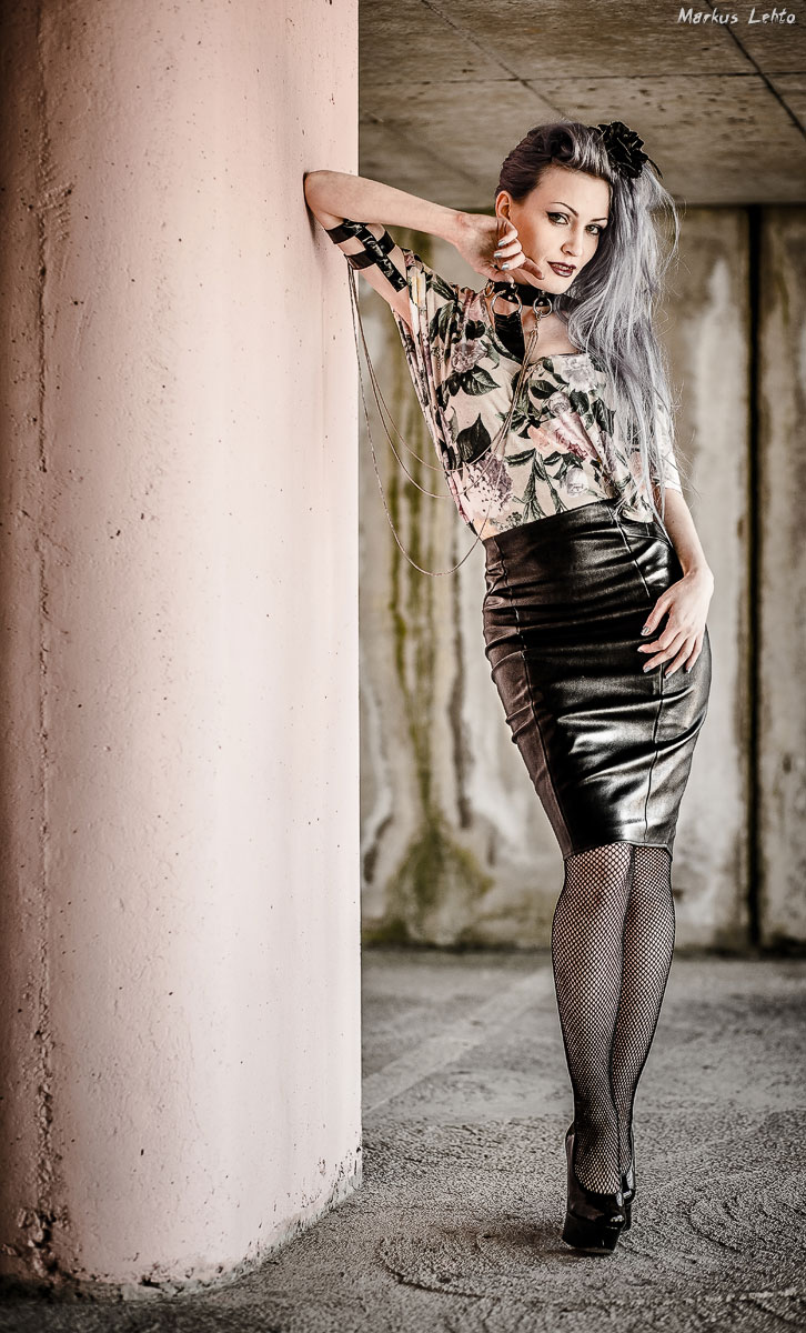 Female model photo shoot of Eugenia Antinomy