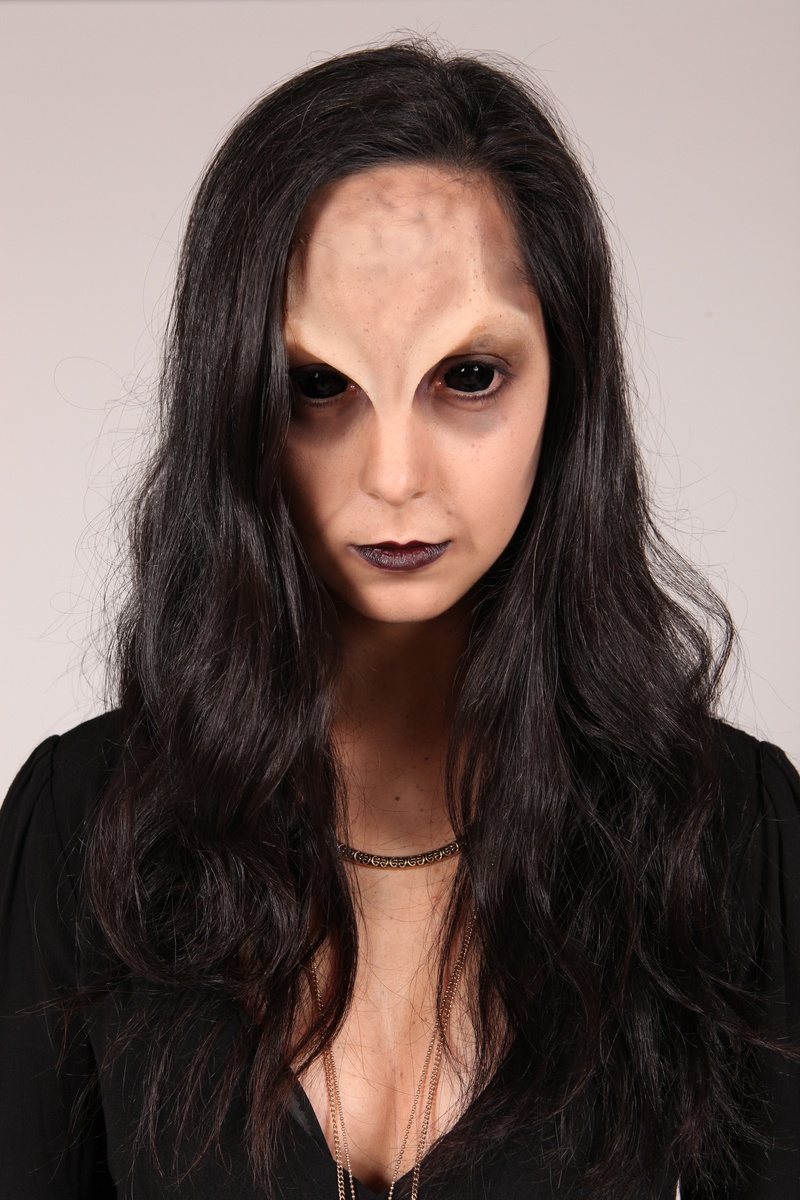 Female model photo shoot of AlanaBlackModel