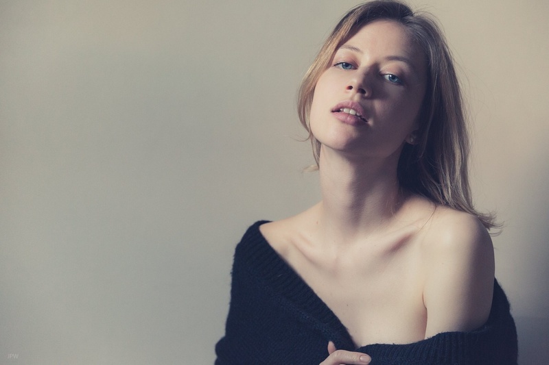 Female model photo shoot of Magda Kulpinska