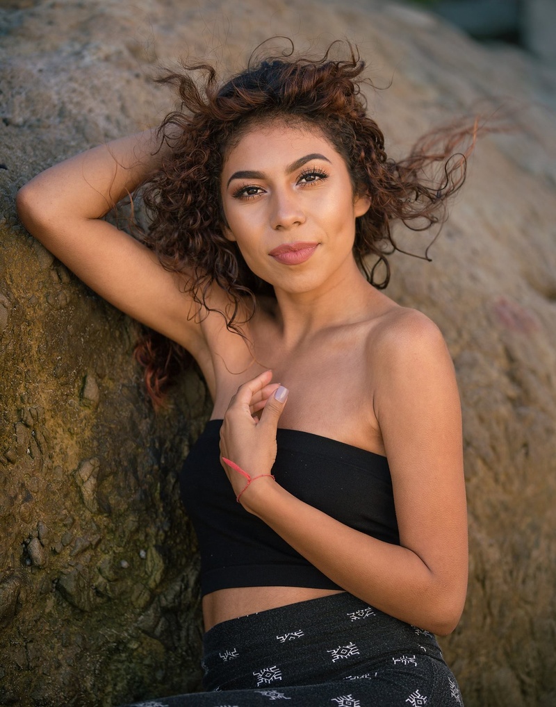Female model photo shoot of Fatima Hernandez