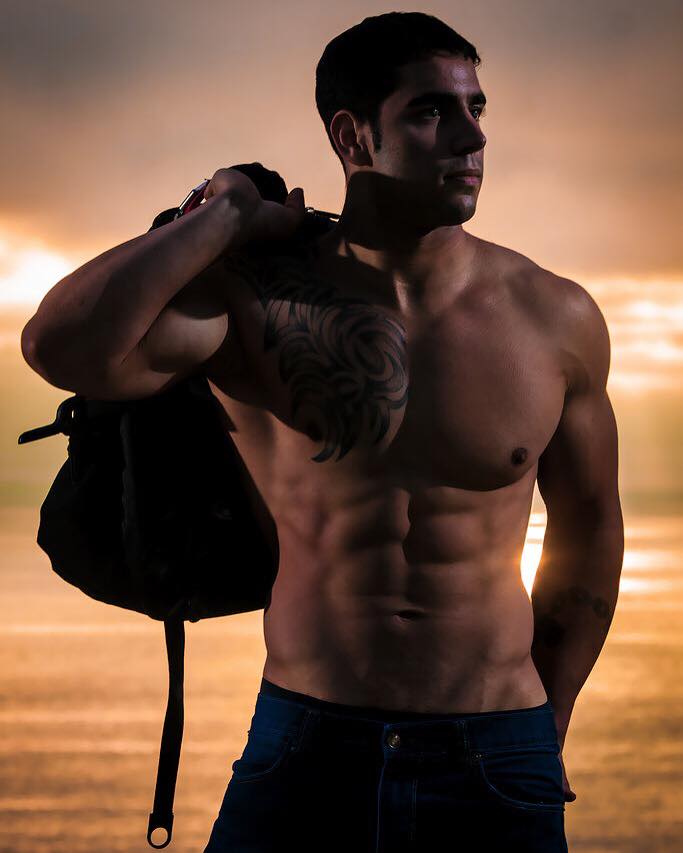Male model photo shoot of Steven Gomes in Torrey Pines