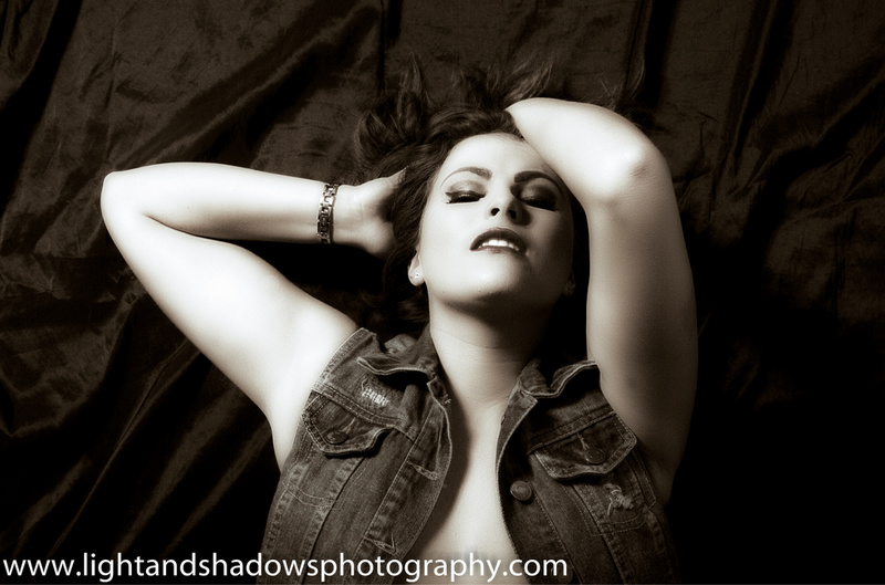 Female model photo shoot of Ashlie Hein