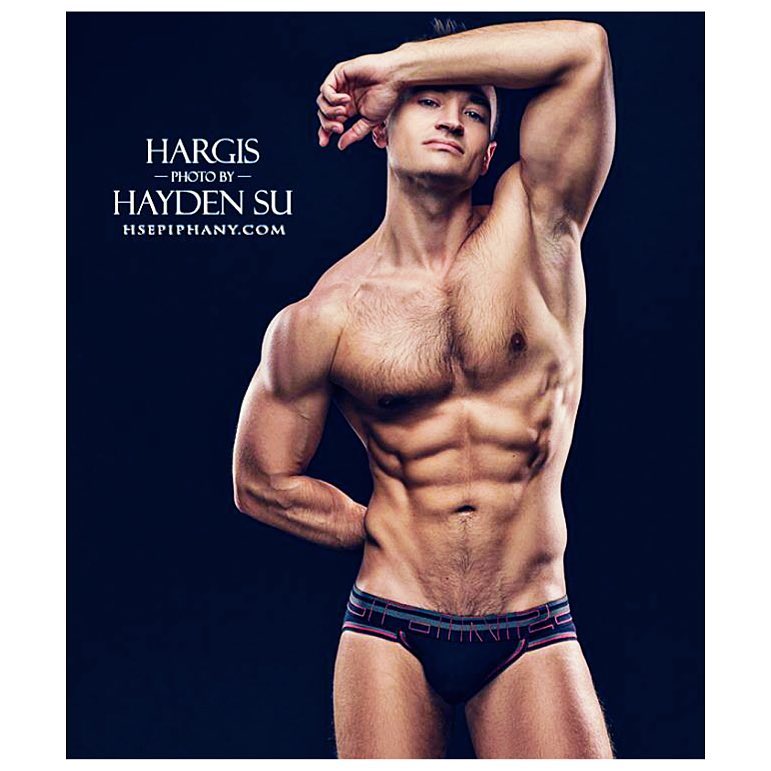 Male model photo shoot of Michael Hargis