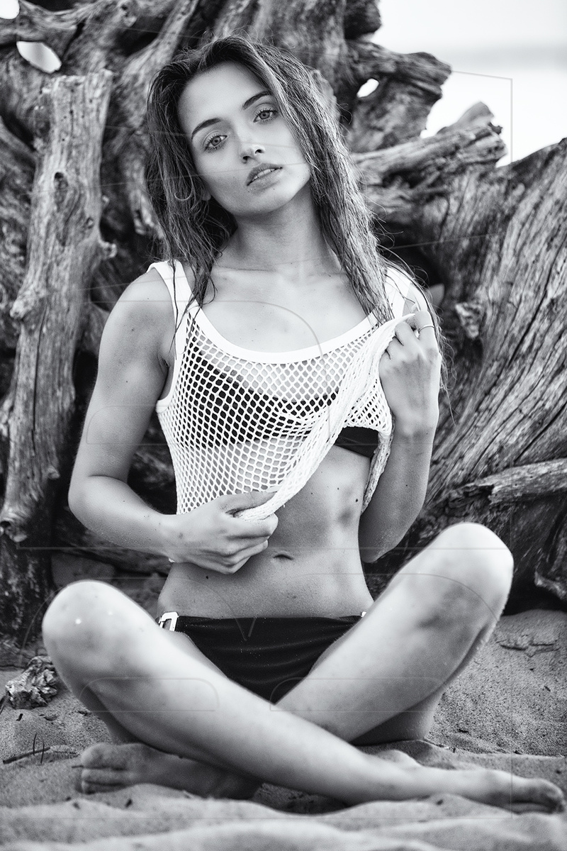 Female model photo shoot of VAnnaleise by Beach Photo and Video in Virginia Beach Va