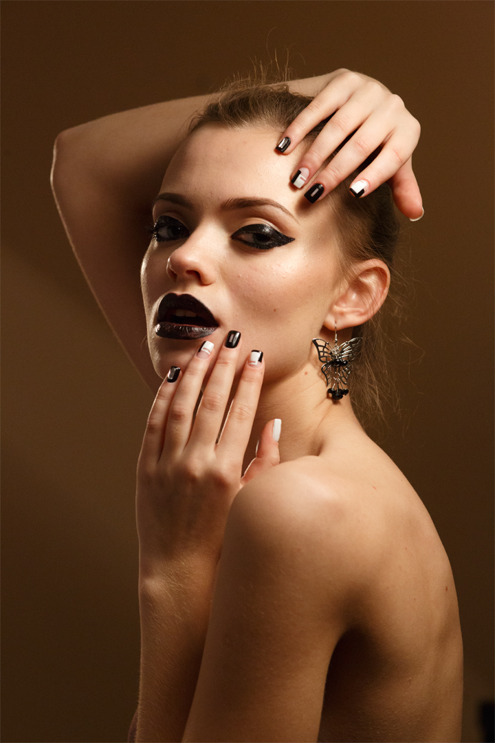 Female model photo shoot of Kleo Morgan by Smoshkov
