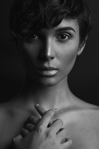 Female model photo shoot of J e n n i f e r ____ in Boston