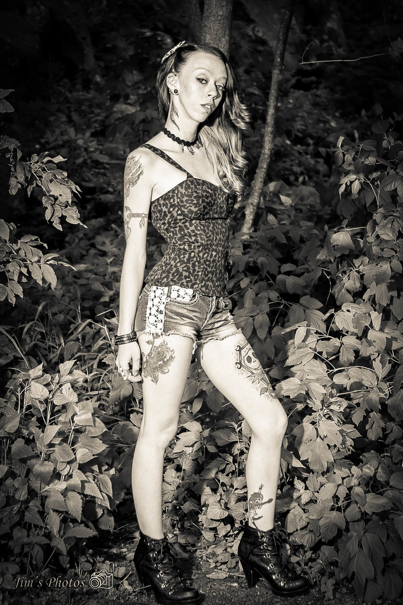 Female model photo shoot of Moraine Gallowsraven by Jims Photos LLC in Devil's Lake State Park