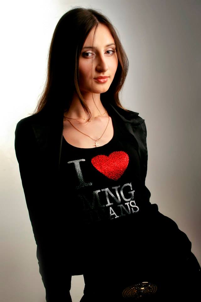 Female model photo shoot of Irina Mili