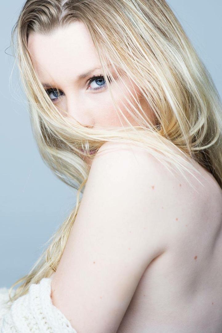 Female model photo shoot of Kelseyrpatrick