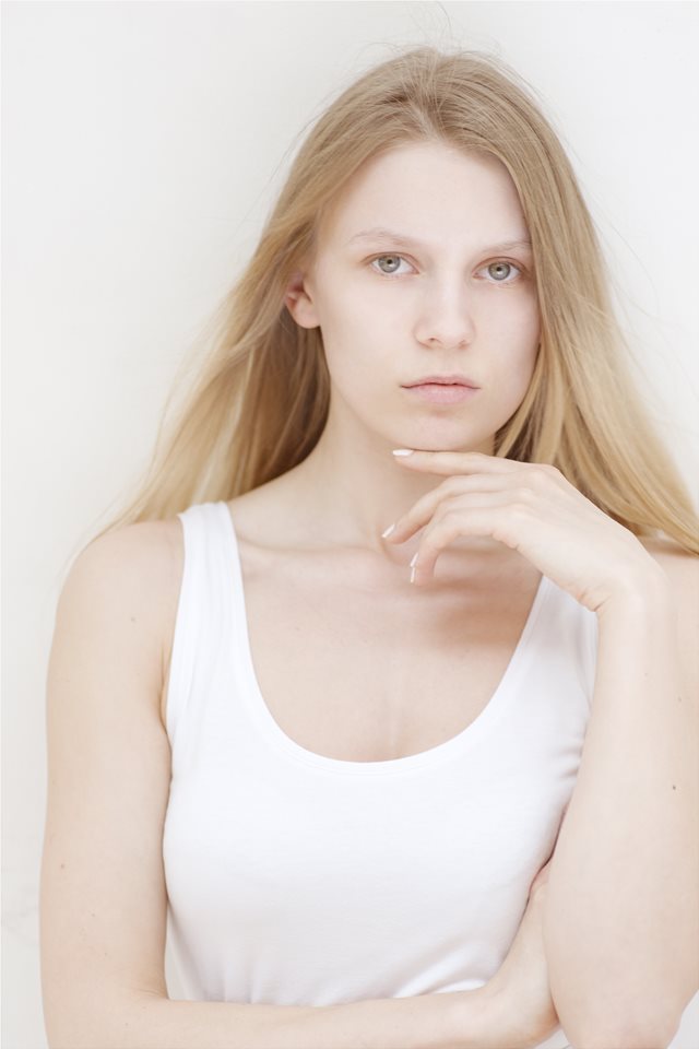 Female model photo shoot of Anna Wielgosz