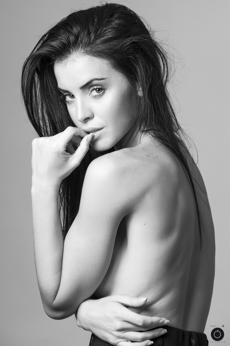 Female model photo shoot of Lydia Ruiz