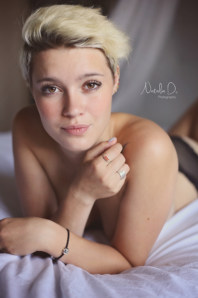 Female model photo shoot of Natalia D