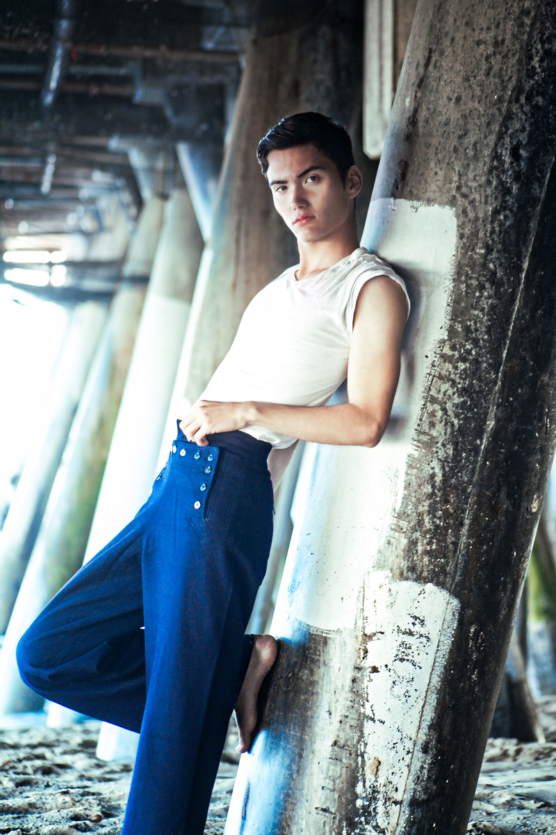 Male model photo shoot of Hugo Romo