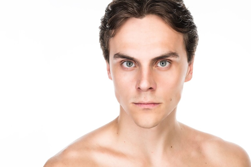 Male model photo shoot of Alexander Horist