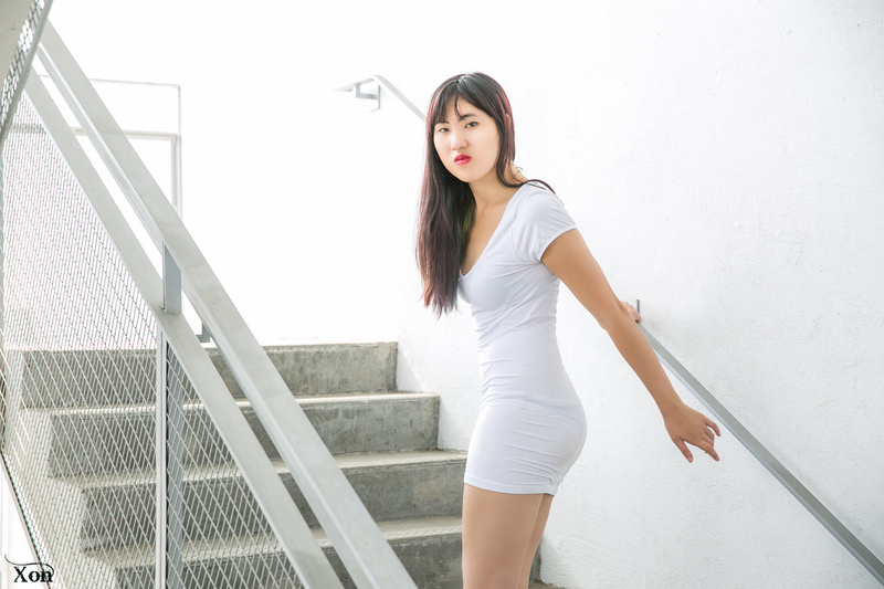 Female model photo shoot of Beverly Tan by Xon Photography