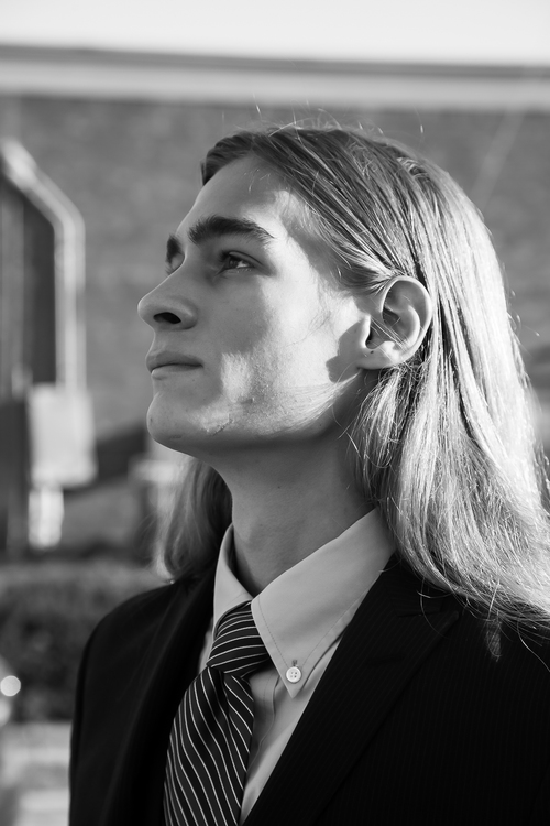 Male model photo shoot of Aaron Mott
